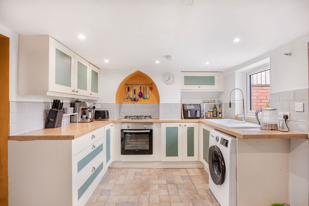 Property photo 3 of 25 3_77389.Jpg