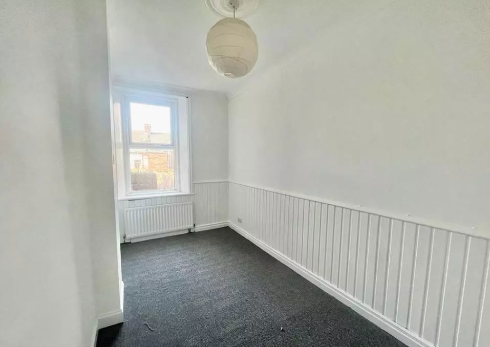 Property photo 3 of 4