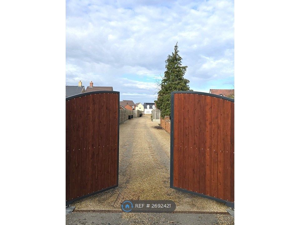 Property photo 2 of 20 Private Gated Complex