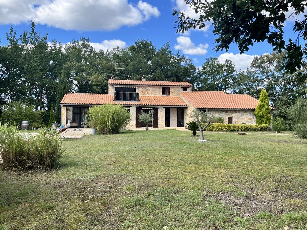 Property photo 1 of 22