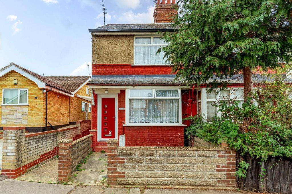 Property photo 1 of 11