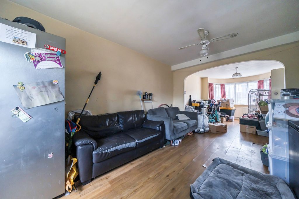 Property photo 3 of 20 1333713-5-6891F1A...