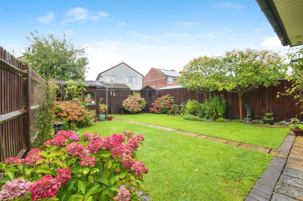 Property photo 2 of 16 Photography