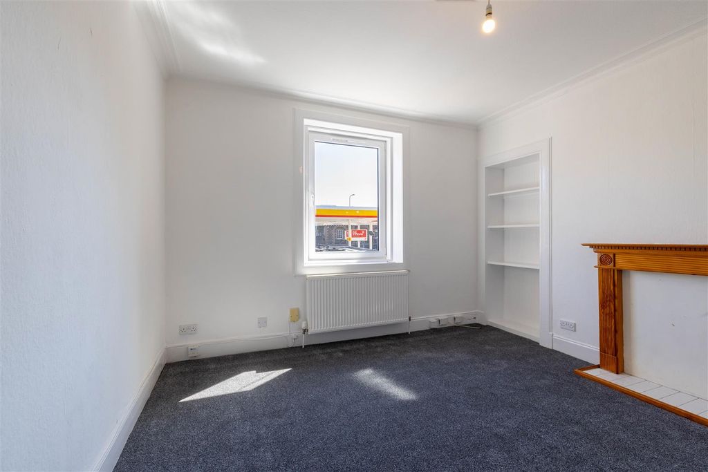 Property photo 2 of 17 S02.Jpg