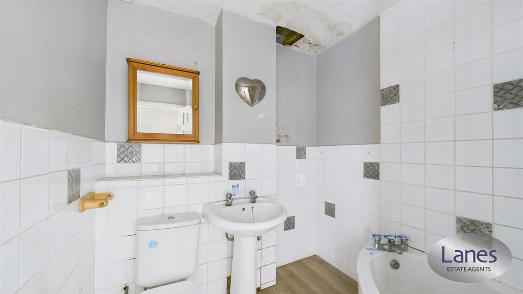 Property photo 3 of 7 Cam02479G0-Pr0116-Still006.Jpg