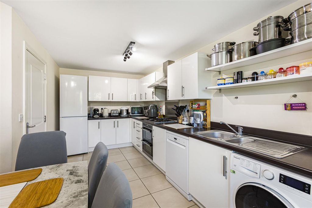 Property photo 3 of 18 3_86163.Jpg
