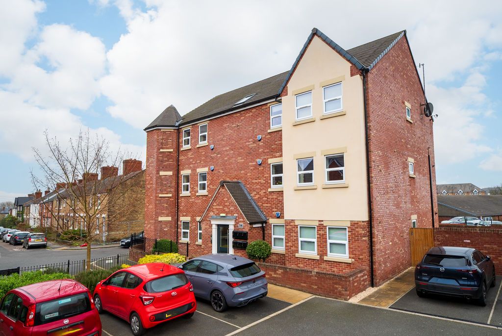 Additional image 27 of 2 bed flat for saleLime Tree House, Hunters Walk, Chesterfield S40