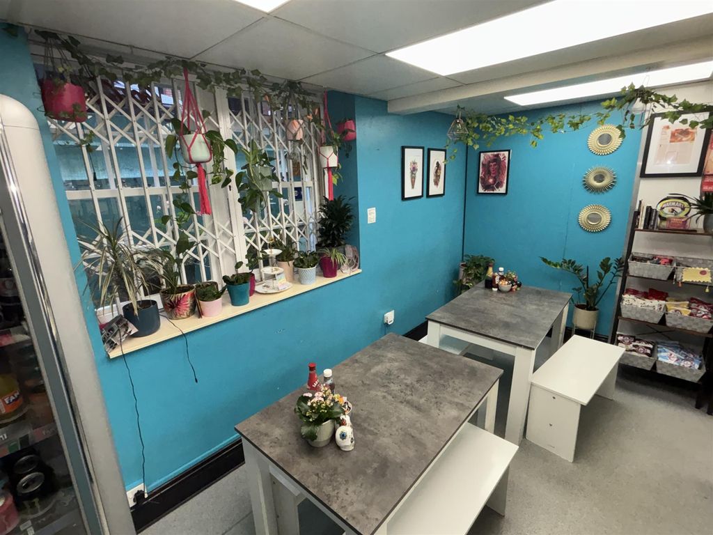 Property photo 2 of 8 Photo 1