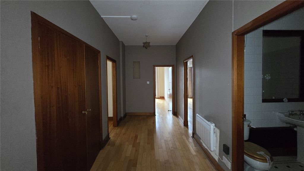 Property photo 2 of 7 Picture No. 06