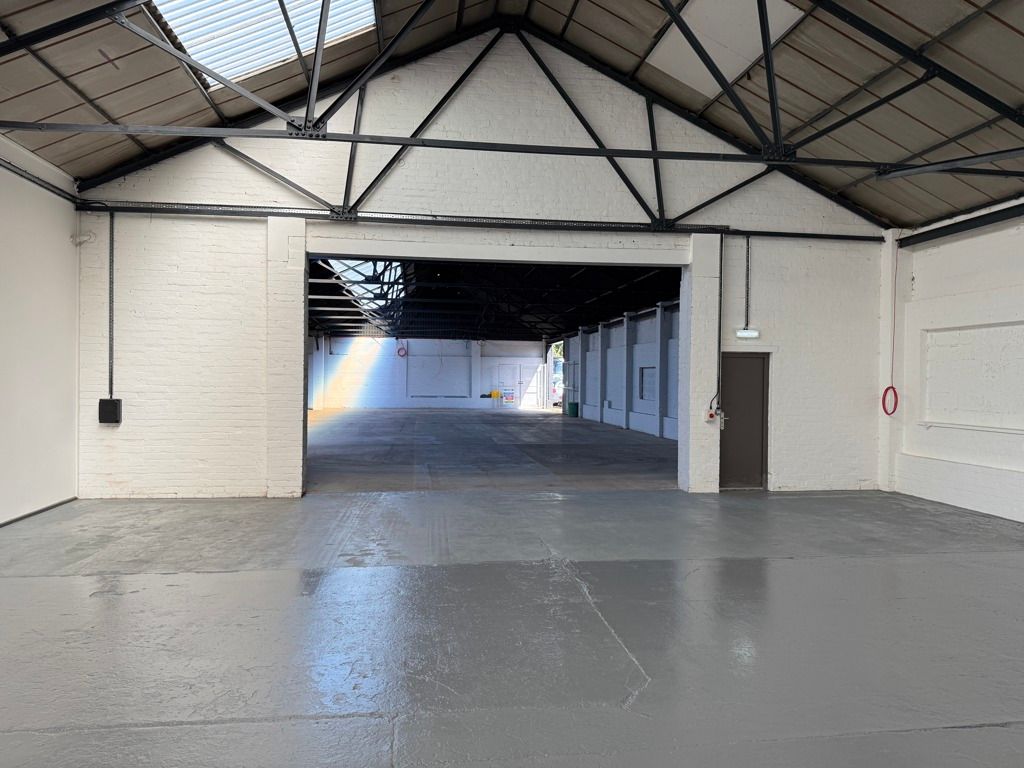 Property photo 3 of 8 Photo 6