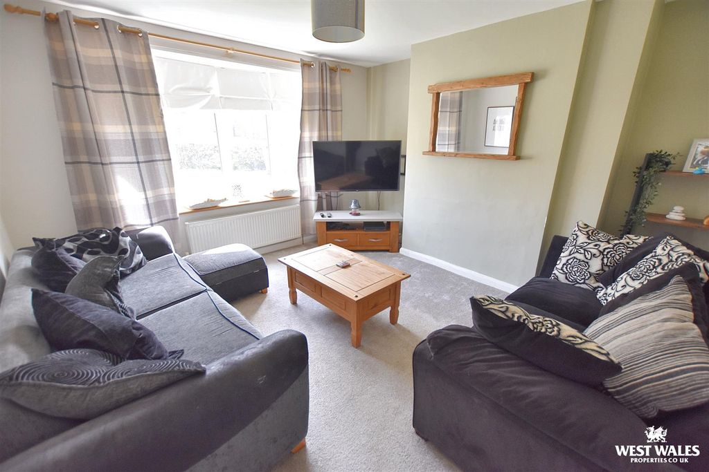 Property photo 3 of 20 9.Jpg
