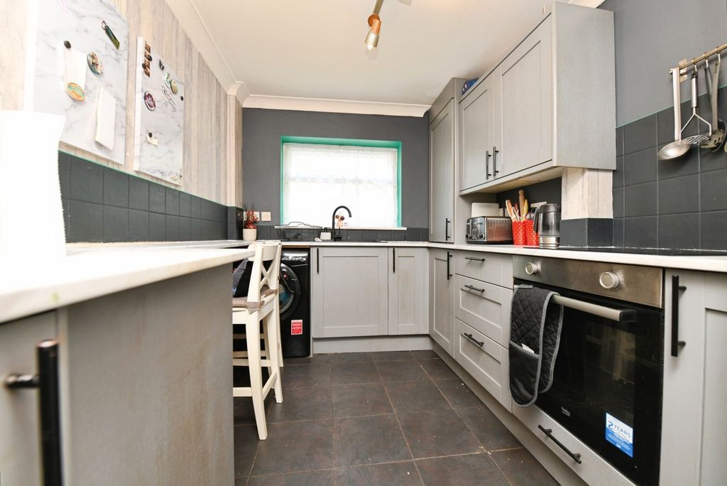 Property photo 2 of 7 Pbox-Img.Jpg