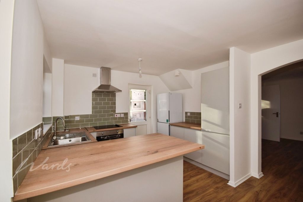 Property photo 3 of 6 Aldington Kitchen