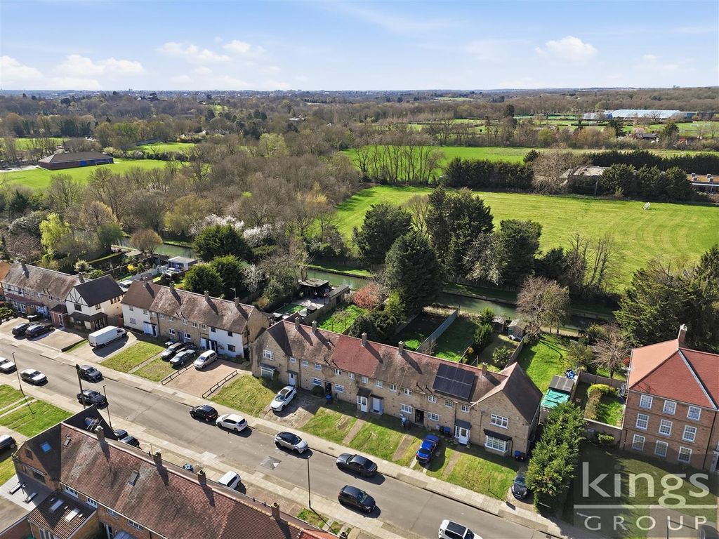 Property photo 3 of 14