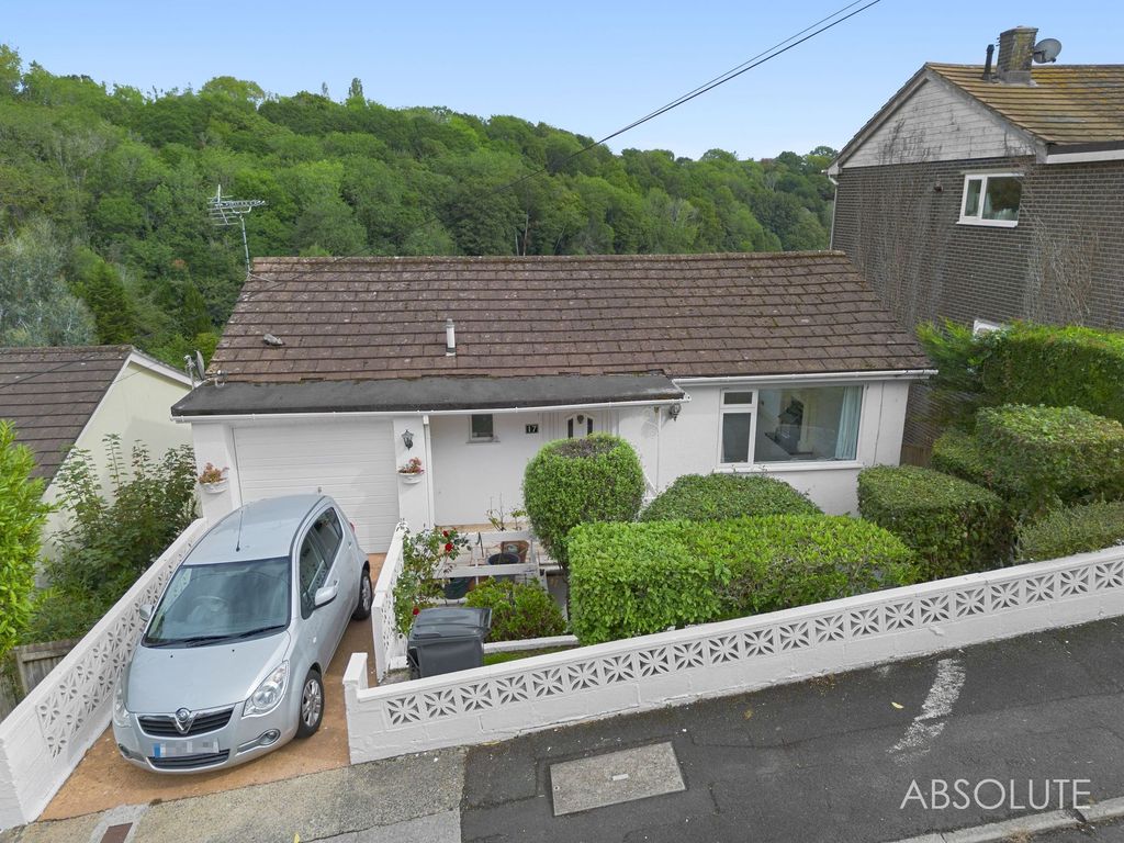 Property photo 3 of 24