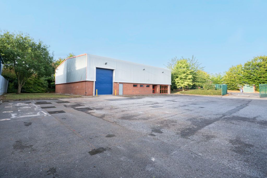 Property photo 3 of 9 Photo 16