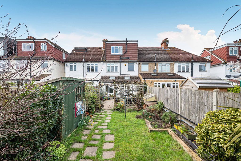 Property photo 2 of 26