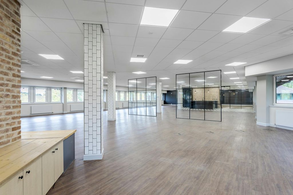 Property photo 2 of 27 Waterside Centre, Birmingham Business Park