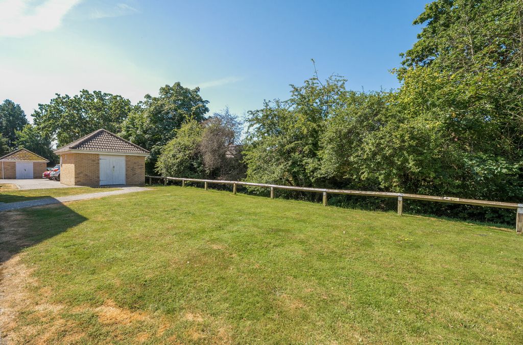 Property photo 3 of 12 1486300-14-6A4cc7...
