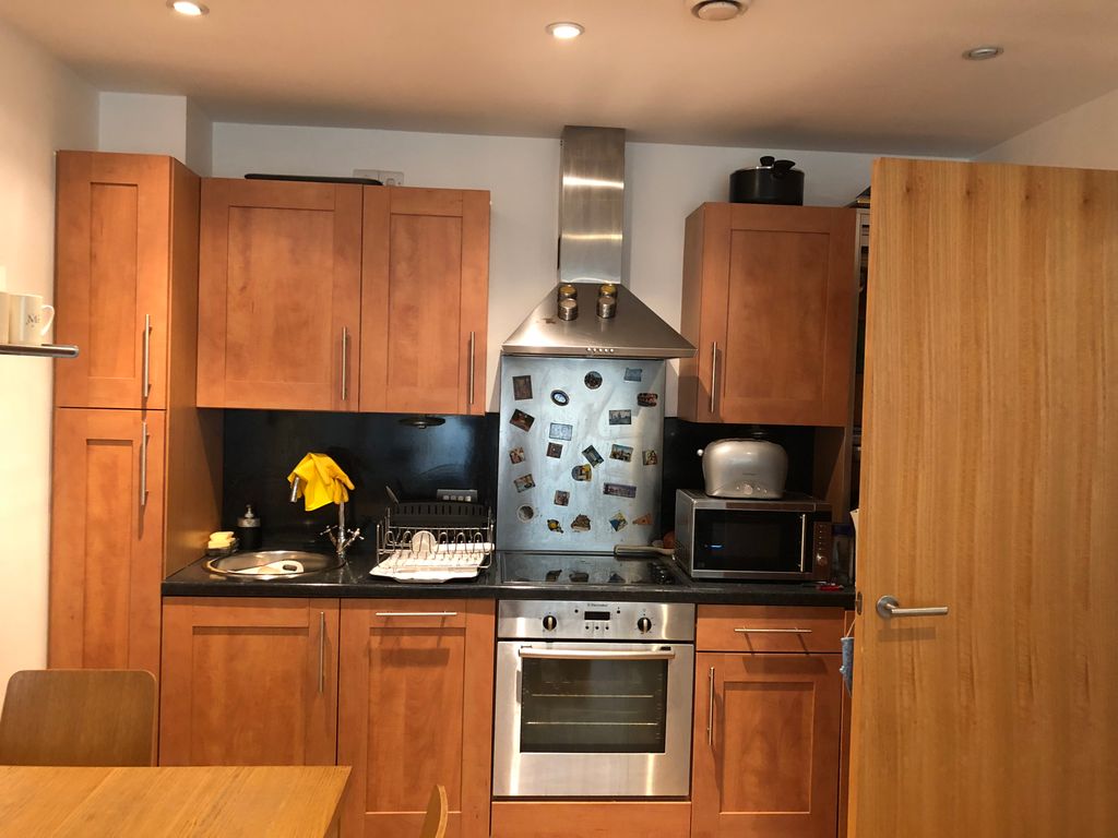 Property photo 1 of 4 Kitchen