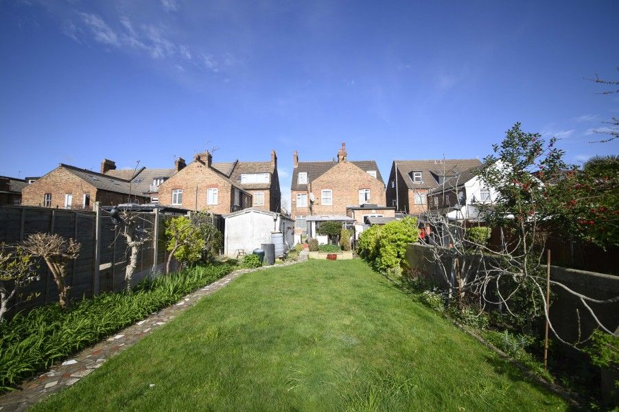 Property photo 3 of 23