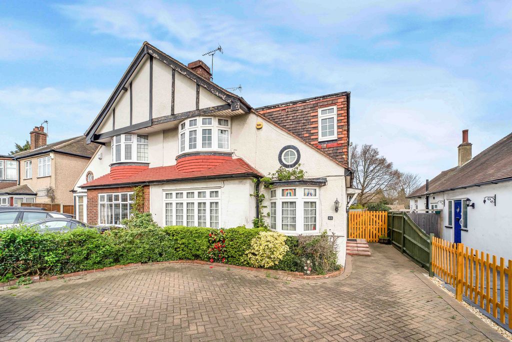 Property photo 1 of 16
