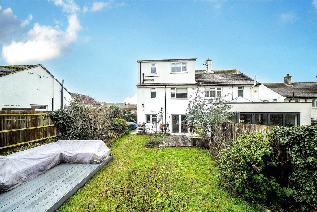 Property photo 2 of 19 Picture No. 03