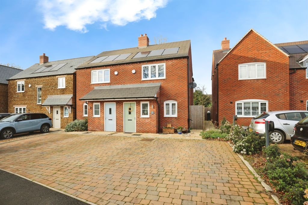 Property photo 2 of 13