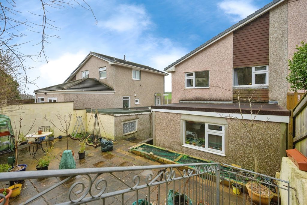 Property photo 2 of 17 Pbox-Img.Jpg