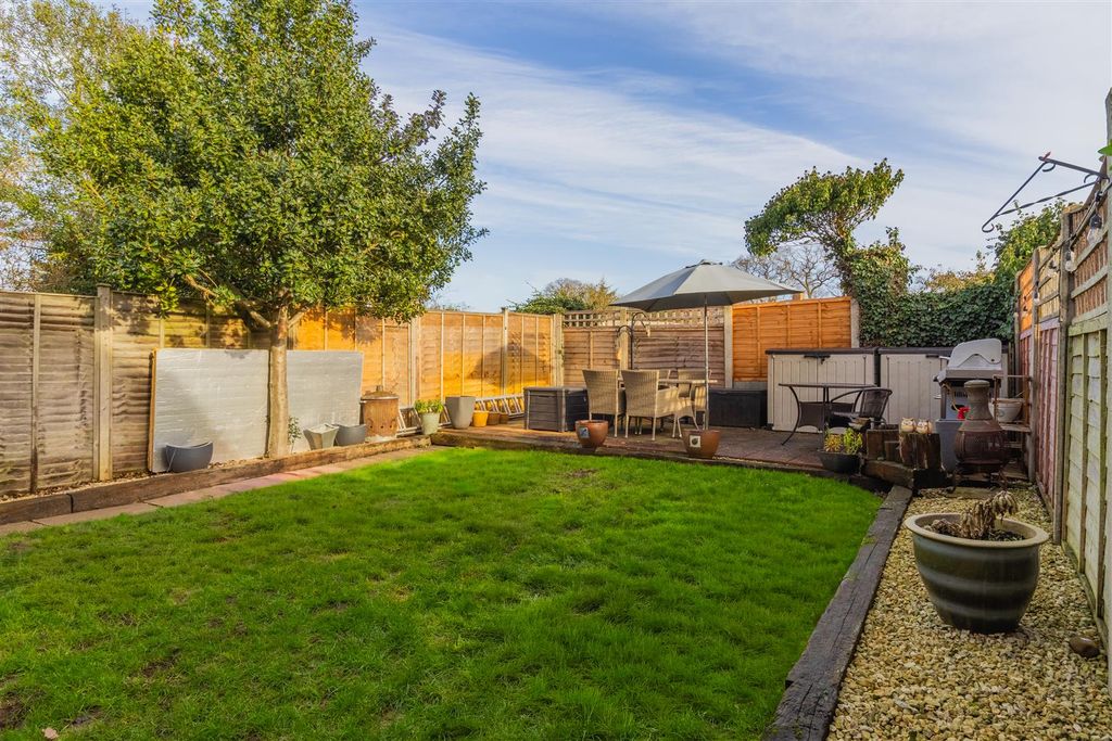 Property photo 3 of 31