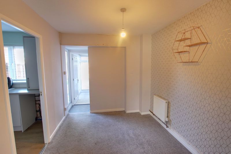 Property photo 3 of 9 Photo 3