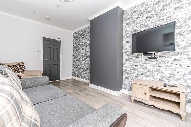 Property photo 2 of 16 .