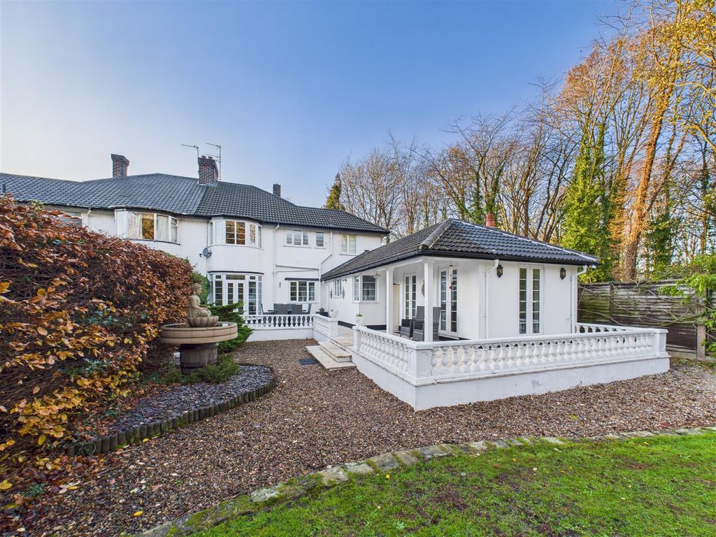 Property photo 3 of 28 Rear View