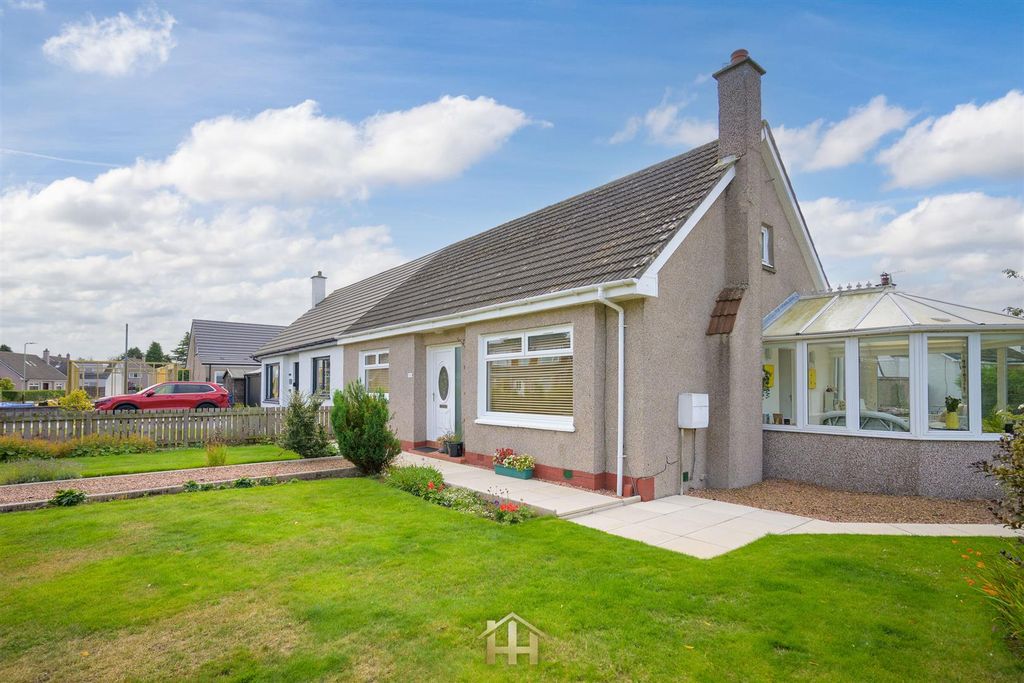 Property photo 3 of 48 10Strathdon-0003.Jpg