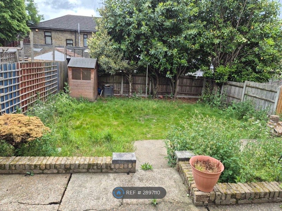Property photo 2 of 11