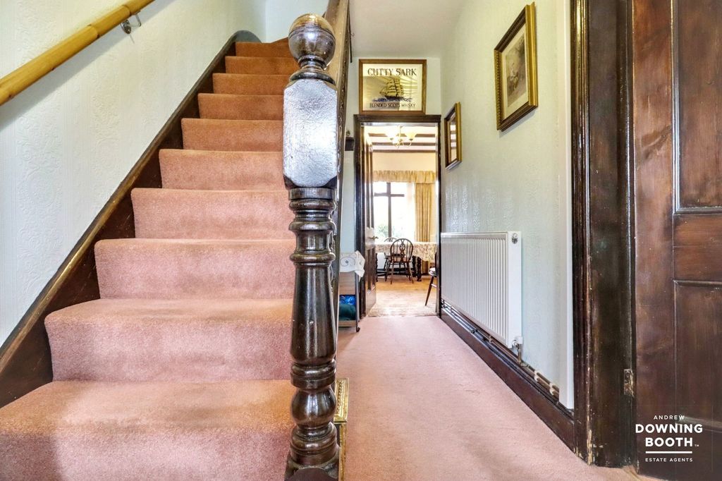 Property photo 2 of 29