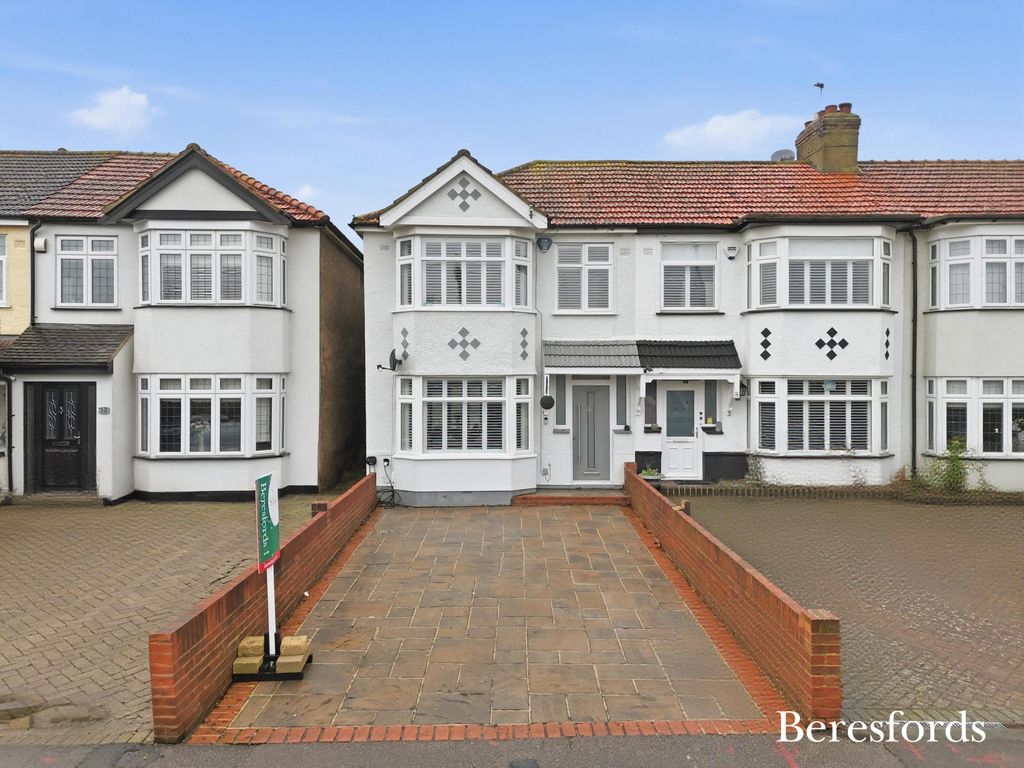 Property photo 1 of 25 Front