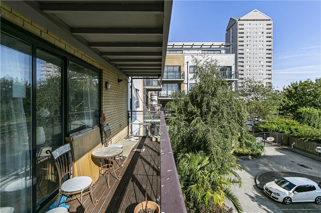 Property photo 2 of 13 Balcony