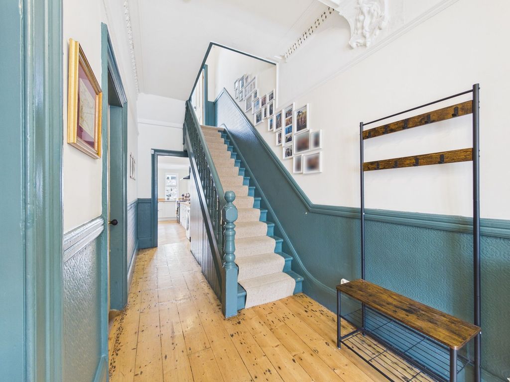 Property photo 3 of 24