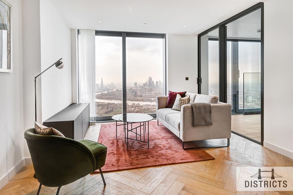 Property photo 1 of 17 Districts