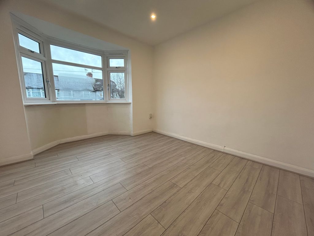 Property photo 2 of 14 Img_2129