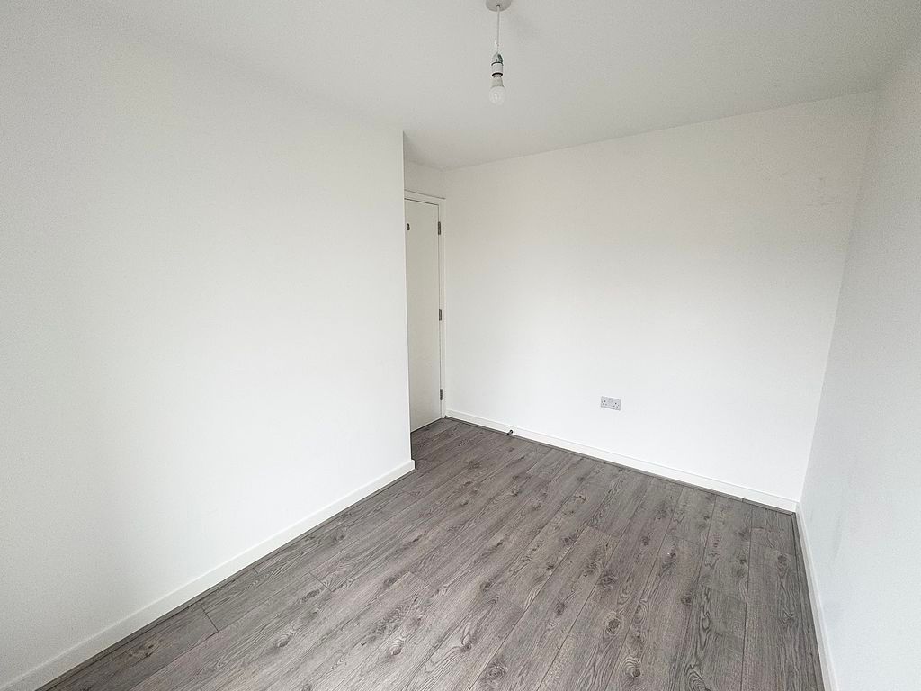 Property photo 3 of 14 Photo 5