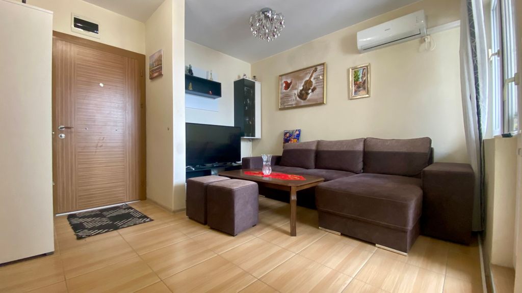 Property photo 3 of 26
