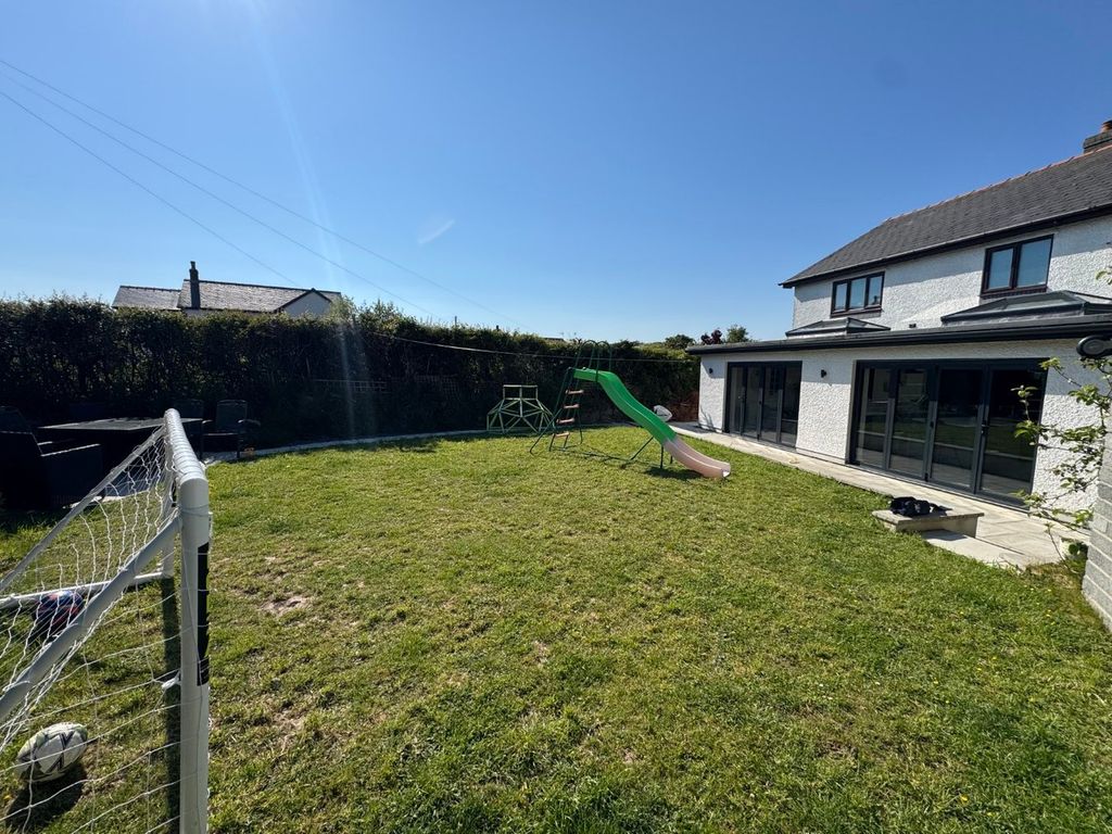 Property photo 3 of 38