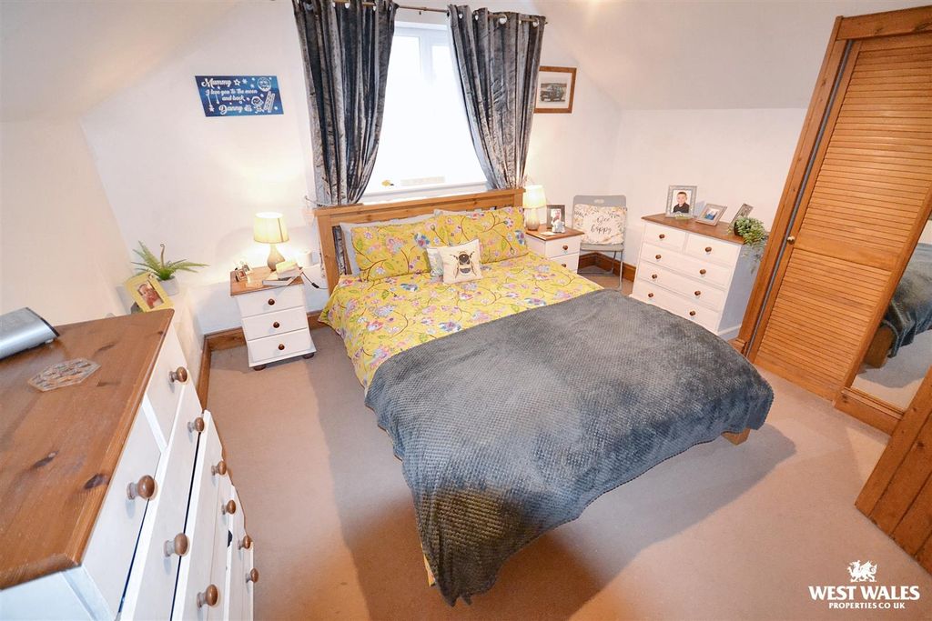 Additional image 30 of 6 bed detached bungalow for saleKings Park, Templeton, Narberth SA67