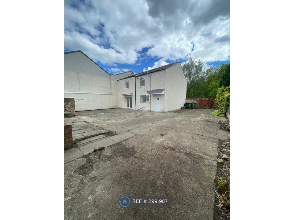 Property photo 1 of 11 Rear External