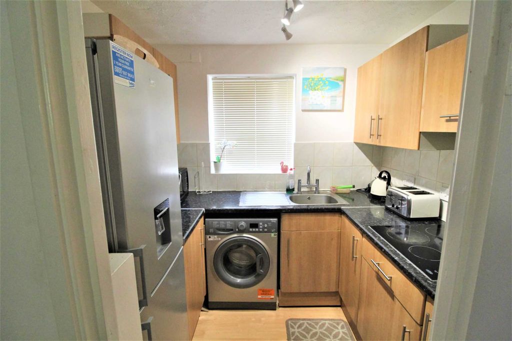 Property photo 2 of 4