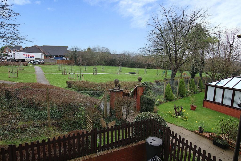 Property photo 2 of 9 Img_9345_(2).Jpg