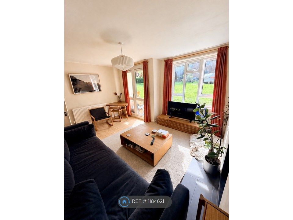 Property photo 2 of 23