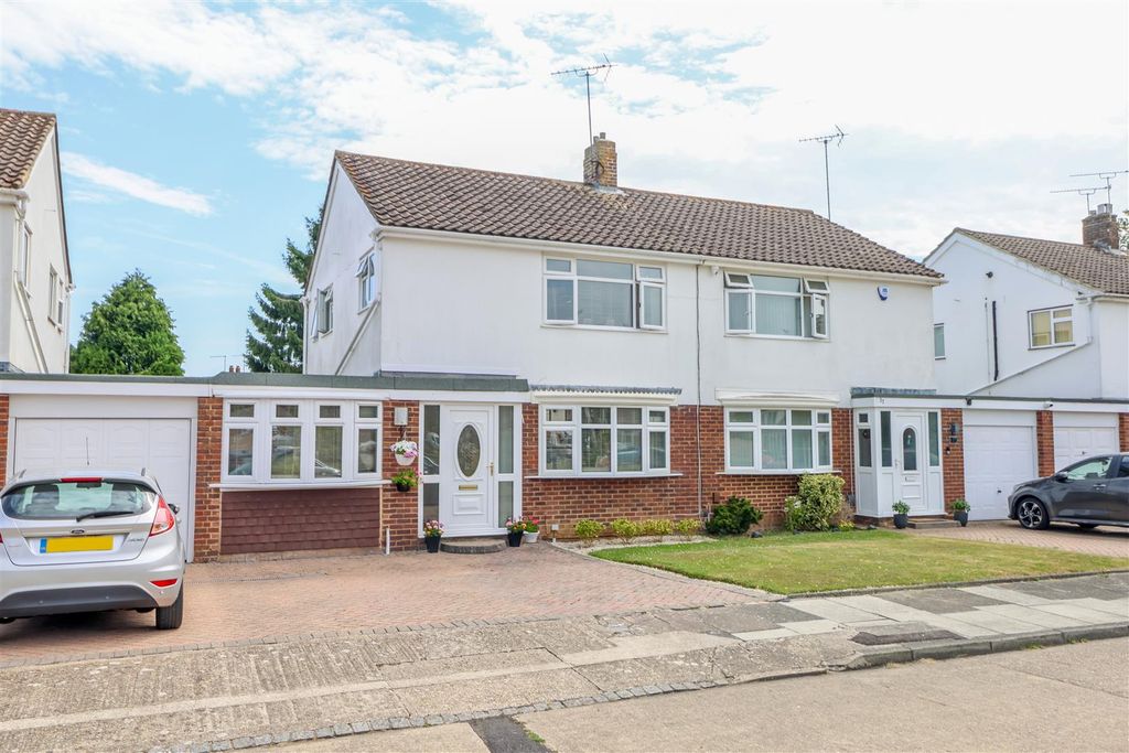 Property photo 1 of 23